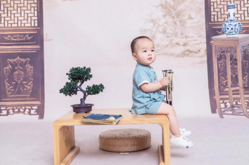 邵东宝宝眼袋发黑